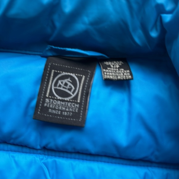 Storm tech, S, outdoor performance, front zip and zip pockets, fleece - Picture 3 of 5